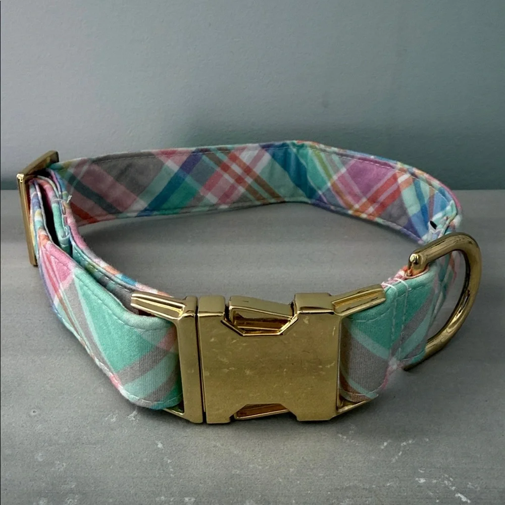 The Foggy Dog Blooming Plaid Dog Collar